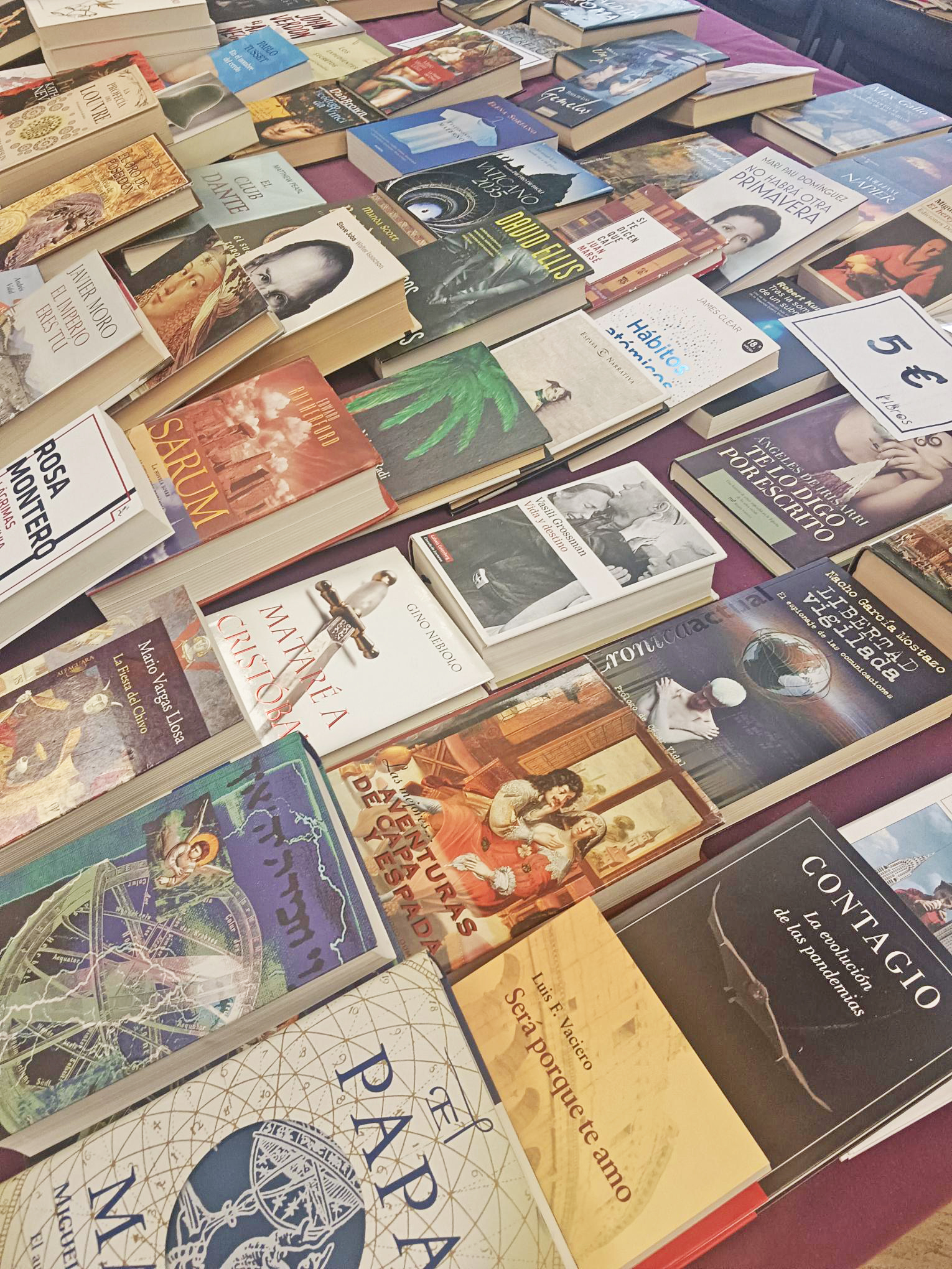 Los libros; la última línea de defensa 2 FOTOS: Luis López.