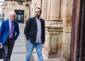 Seis meses de la condena corresponden al delito de atentado, ya que agredió a dos policías en el momento de su detención. / Concha Ortega