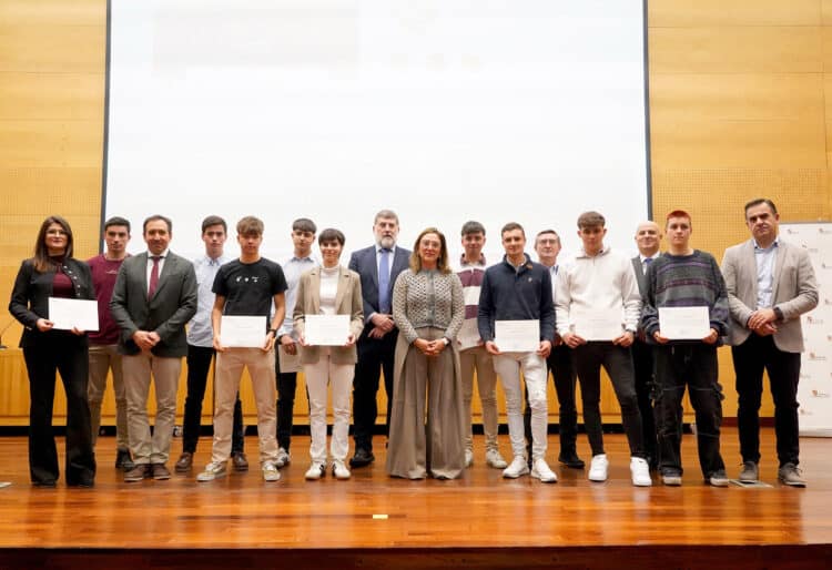 María González Corral preside la entrega de Premios a la Excelencia a alumnos de FP Agraria. / Leticia Pérez