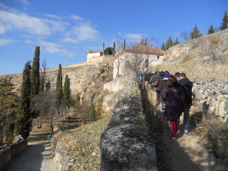Las huellas del fundador de los Carmelitas Descalzos en la ciudad 1 2021 12 03 paseo san juan de la cruz