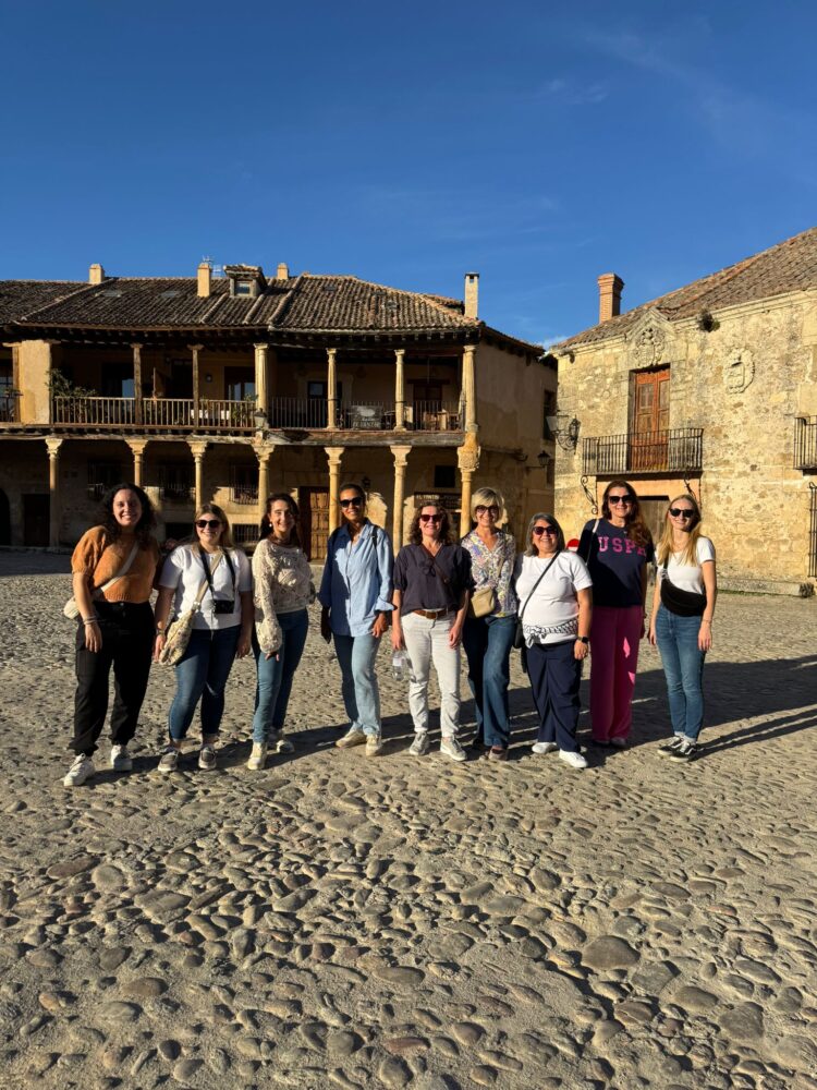 Visita a la localidad segoviana de Pedraza / DIPUTACIÓN