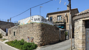 Los muros de piedra de las calles de Castrillo de Sepúlveda.