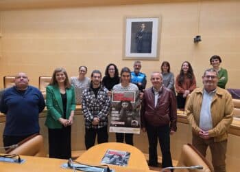 Participantes en la visita al Ayuntamiento. /CÁRITAS SEGOVIA
