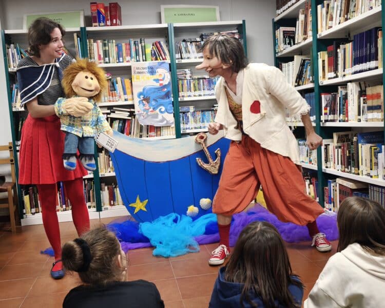 Representación de la obra bajo el título ‘Movilón Crusoe’ / JUAN CRUZ SERRANO