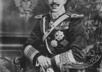 Hasta 1902, cuando cumplió la mayoría de edad, Alfonso XIII no pudo asumir las funciones.