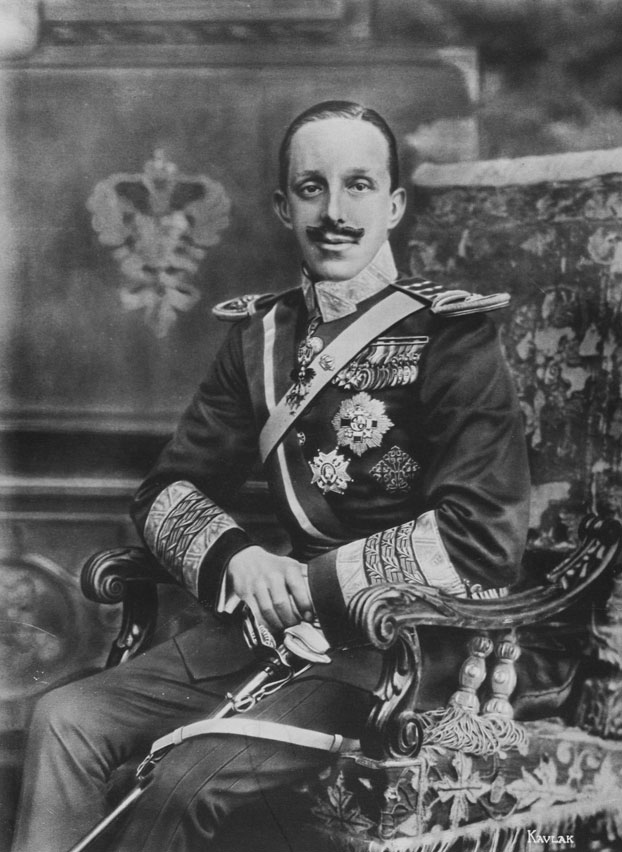 Alfonso XIII, un rey infortunado (I) 1 Hasta 1902, cuando cumplió la mayoría de edad, Alfonso XIII no pudo asumir las funciones.