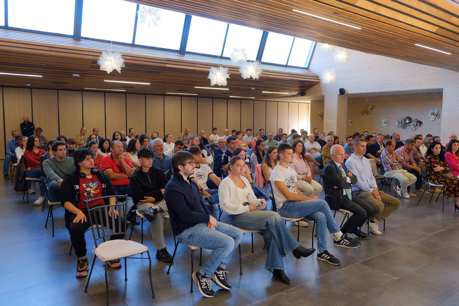 Participantes en la charla sobre las ayudas al campo / FUNDACIÓN CAJA RURAL DE SEGOVIA