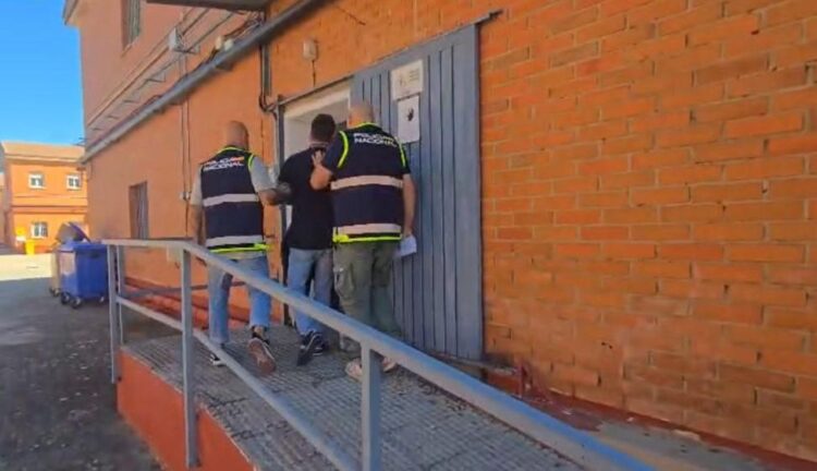 El detenido estaba cumpliendo una pena de 28 años por tráfico de drogas y blanqueo de capitales. / Policía Nacional