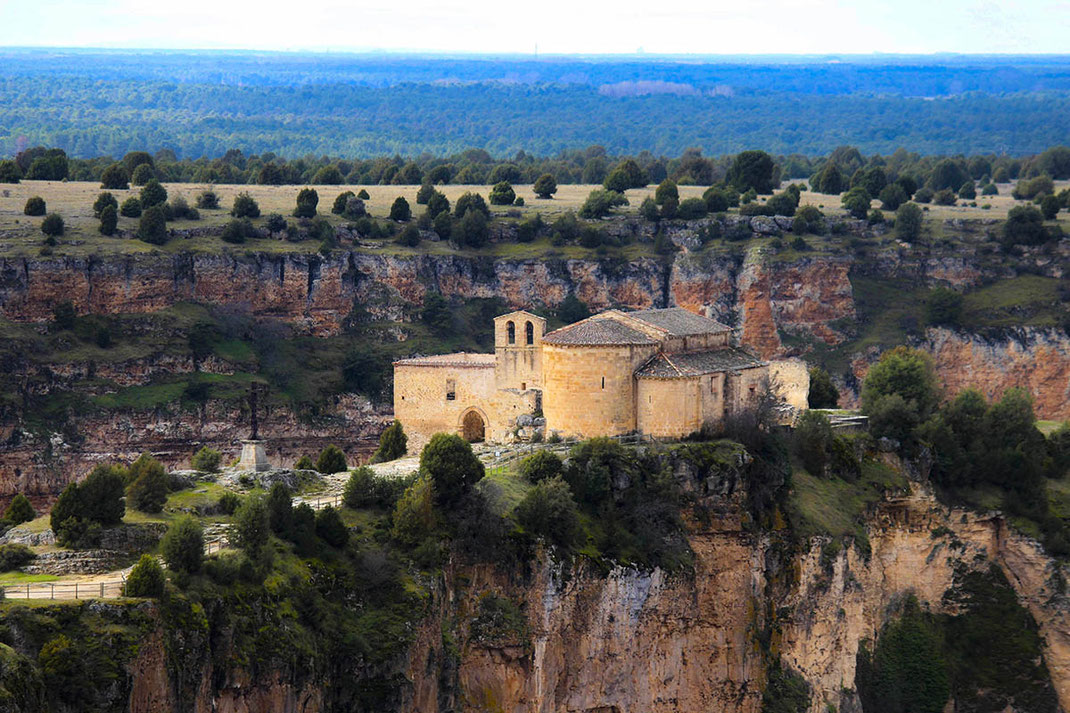 Ermita y tierras de el Priorato de San Frutos.