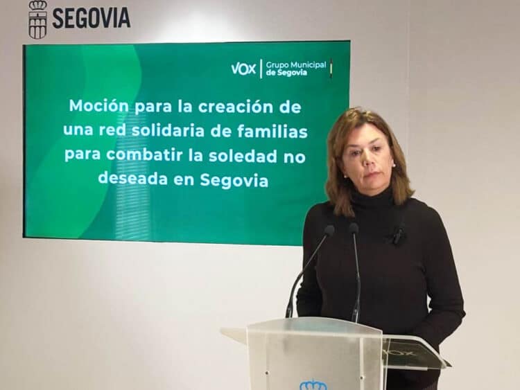Vox propone crear una Red Solidaria de Familias para combatir la soledad no deseada 1 La portavoz de Vox en el Ayuntamiento de Segovia, Esther Núñez. / VOX