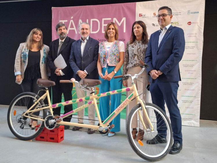 Presentación de la Feria Tándem en el Campus 'María Zambrano' de Segovia. / FES