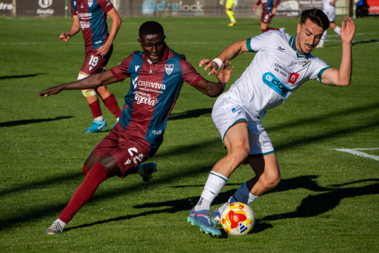 Gimnástica Segoviana VS Coruxo FC - Héctor Criado