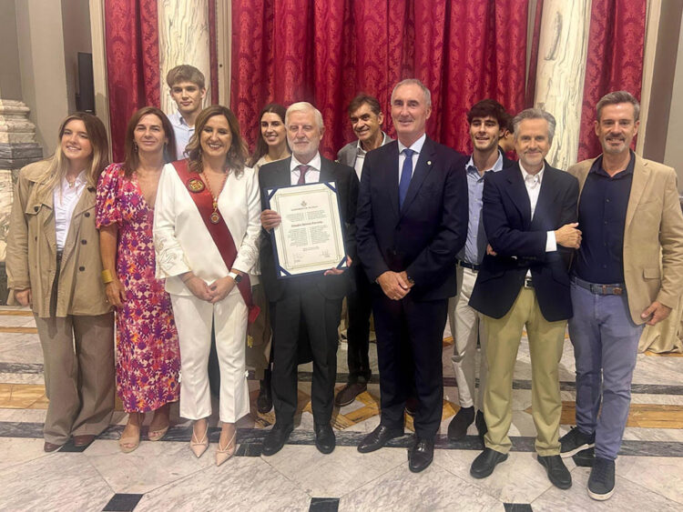 Gomez Perreta hijo adoptivo de Valencia