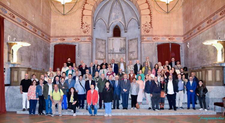 El 50 Congreso de Cronistas Oficiales 1 Foto de familia. Foto: FRANJASANCHEZ.