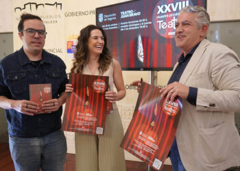 Quike Sánchez, Cristina San Juan y José María Bravo presentan la Muestra de Teatro Provincial. / DIPUTACIÓN