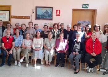 Participantes en la charla impartida en Cantimpalos / LOURDES MATARRANZ