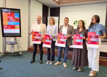 Presentación de la Feria de Jóvenes Empresarios de Segovia 'Feriaje'. / FES
