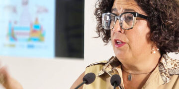 La concejala de Hacienda Local, Contratación pública y Fondos europeos, Rosalía Serrano. / EL ADELANTADO