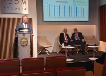 Momento de la conferencia./COLEGIO DE MÉDICOS DE SEGOVIA