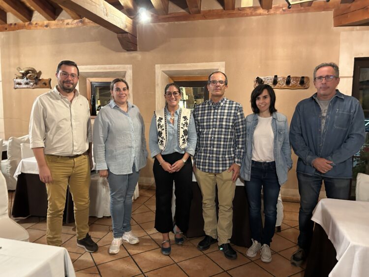 La nueva junta directiva de la ASPD tras la Asamblea Extraordinaria celebrada en Venta Magullo./ASPD