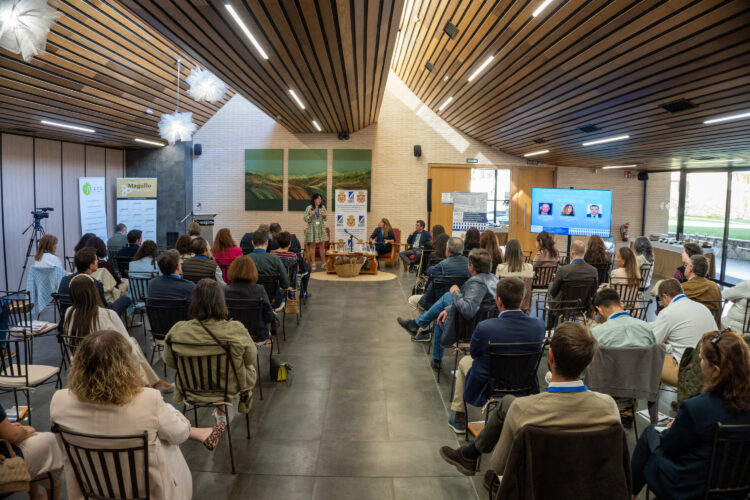Jornada de COSITAL Segovia en la Venta Magullo, un encuentro entre los secretarios, interventores y tesoreros de la provincia. / Héctor Criado