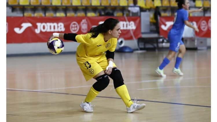 Elena González durante un encuentro con la Selección Española./RFEF