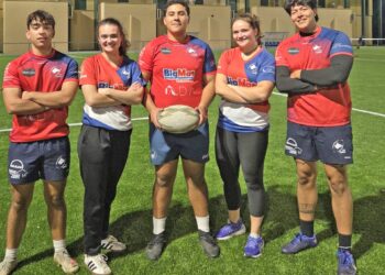 Jugadores de la UVa en el campo de Nueva Segovia./ UVA