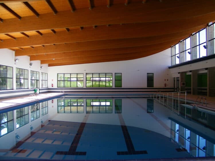 La piscina climatizada de Cantalejo abre sus puertas para la nueva temporada deportiva 1 Piscina municipal cubierta / AYTO. DE CANTALEJO