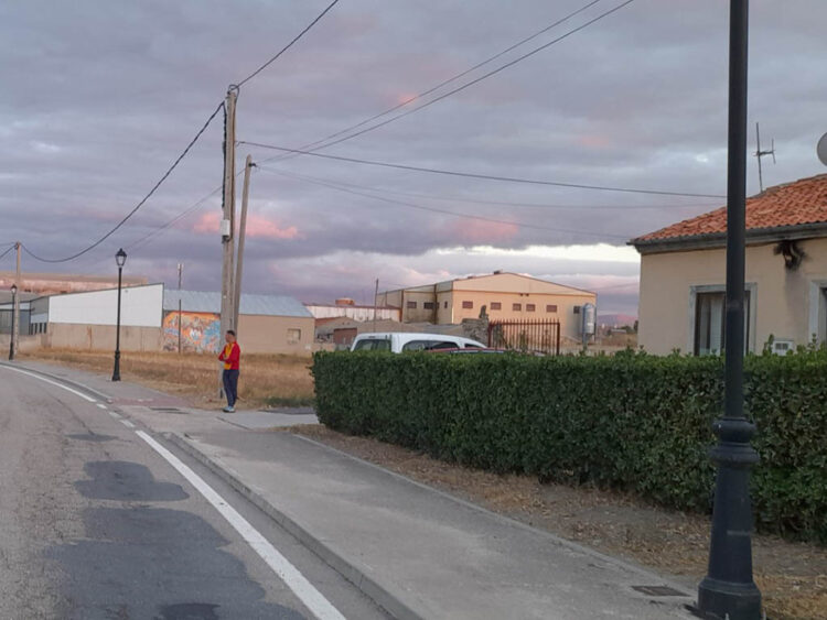 Casas y zonas afectadas por el rayo en Cantimpalos. / L. MATARRANZ