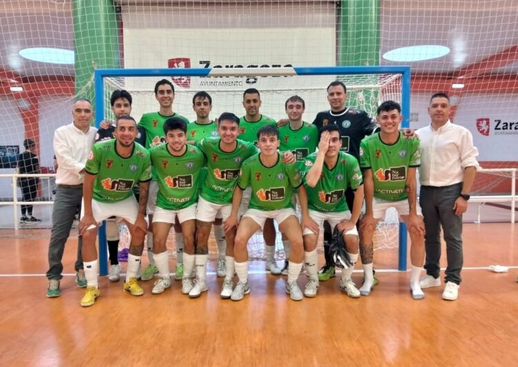 El San Cristóbal frena su pleno 1 La plantilla del San Cristóbal antes de un encuentro de la presente temporada./CD SAN CRISTÓBAL