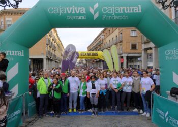 Salida de la Marcha Solidaria contra el cáncer en una edición pasada./FUND. CAJA RURAL