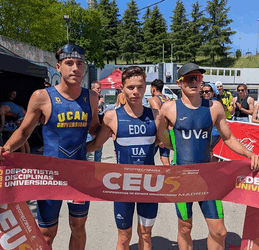 Un integrante de la UVA tras una prueba./TRIATLÓN IMD SEGOVIA