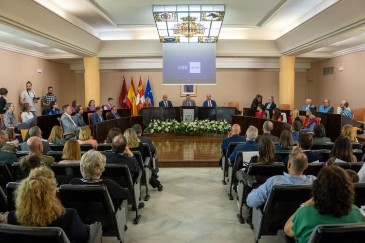 Apertura del nuevo curso académico 2025-2026 del Centro Asociado a la UNED en Segovia, el pasado 16 de octubre. / HÉCTOR CRIADO