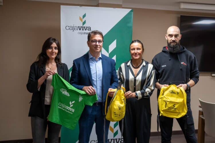 La Liga Avispa Calixta celebra 21 años de baloncesto educativo 1 Un instante durante la presentación de la Liga Avispa Calixta./CD BASE