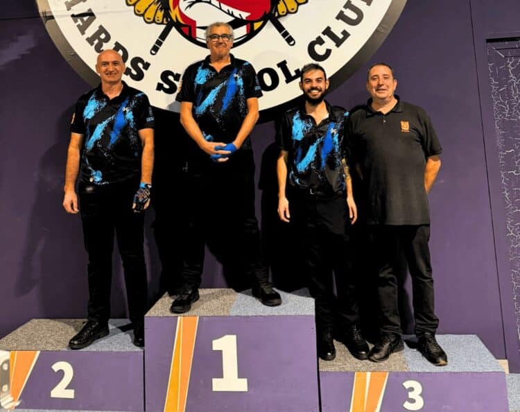 Segopool consolida su dominio en el Circuito Regional de Bola 9 1 Los integrantes del Segopool, en el podio./ SEGOPOOL