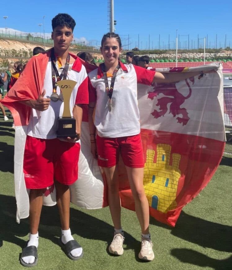 Varios segovianos, entre los premiados en la Gala Regional del Atletismo 1 Carlos Mauricio y Celia Hidalgo, en el Campeonato de España./ FETACYL