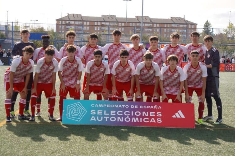 Concluye la primera fase del Campeonato de España de fútbol base 1 Selección de Castilla y León de la categoría sub-16./ RFCYLF