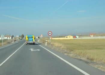 Señalización en la carretera CL-605./ E.A.