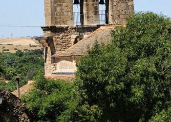 Campanario de la iglesia de Santo Domingo de Silos en Santo Domingo de Pirón.