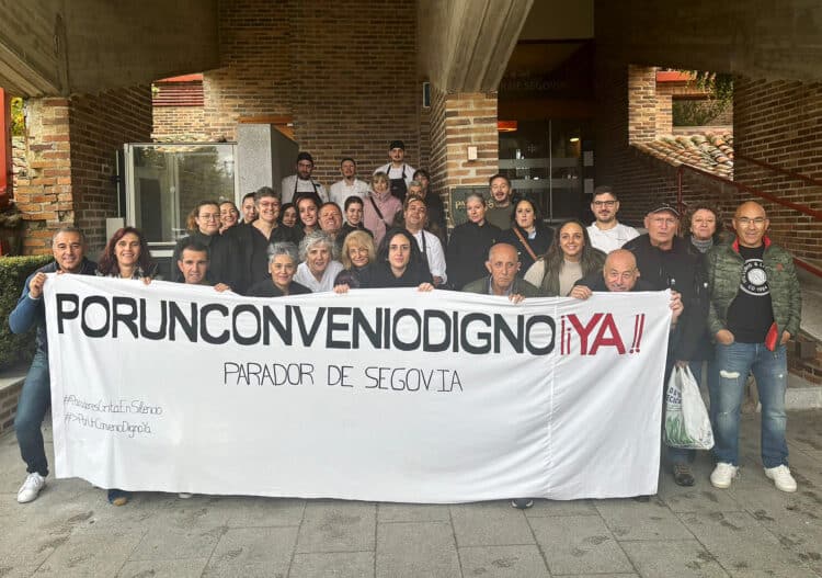 Movilización de los empleados del Parador de Segovia.