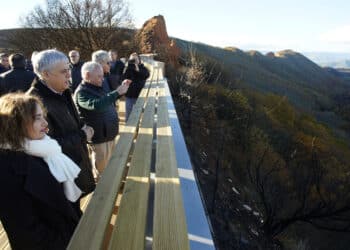 Visita del Consejero de Cultura al mirador. / César Sánchez