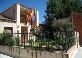 Foto de archivo. Vista del Ayuntamiento de la localidad de Bercial / E.A.