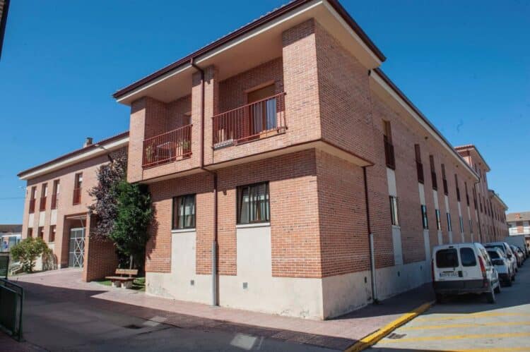 Residencia La Alameda, en Nava de Asunción. / Diputación