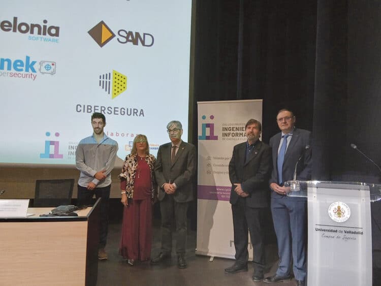 Un momento de la inauguración del foro que contó con diferentes personalidades. / UVa