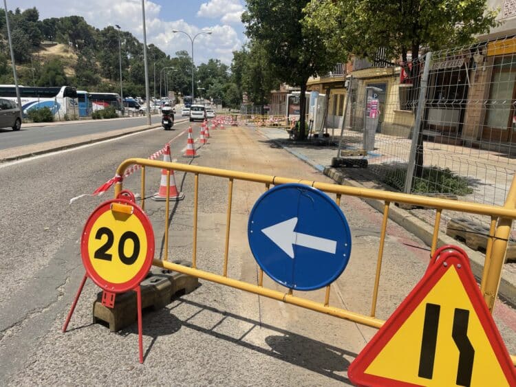 Obras en Ezequiel González. /HÉCTOR CRIADO