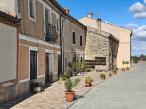 En la actualidad, Brieva cuenta con unos 85 brievanos.