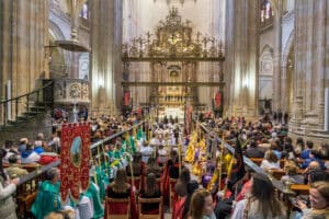 Culto en la Catedral.