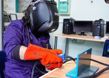 Curso de Digitalización de Mantenimiento Industrial en el IES 'La Albuera'. / Héctor Criado