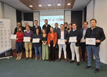 Entrega de diplomas a empresas embajadoras Dualiza. / FES