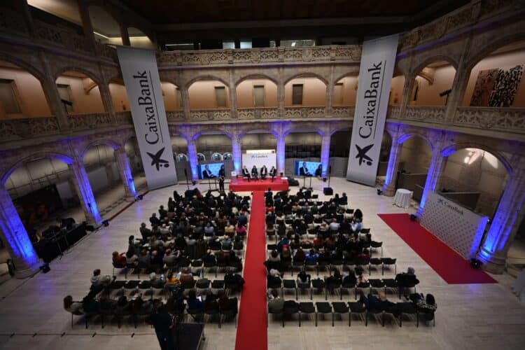 Más de 200 personas asisten al encuentro para abordar la inversión como factor que aúna rentabilidad y propósito social.